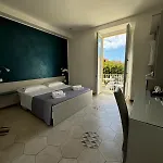 Don Ugo Luxury Tropea