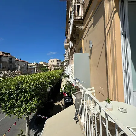 Don Ugo Luxury Konukevi Tropea