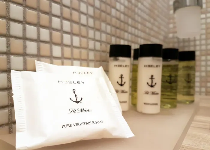 Don Ugo Luxury 招待所 4*